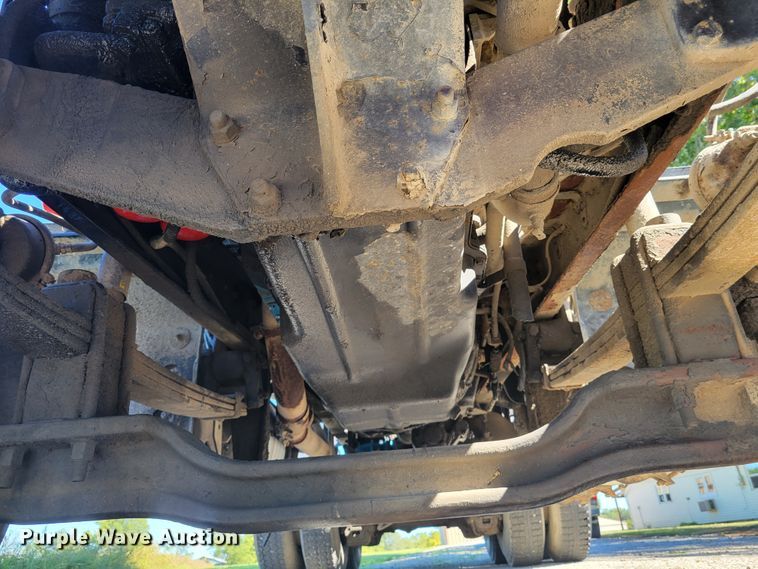 image for item JG9092 1992 Mack RD688S  semi truck