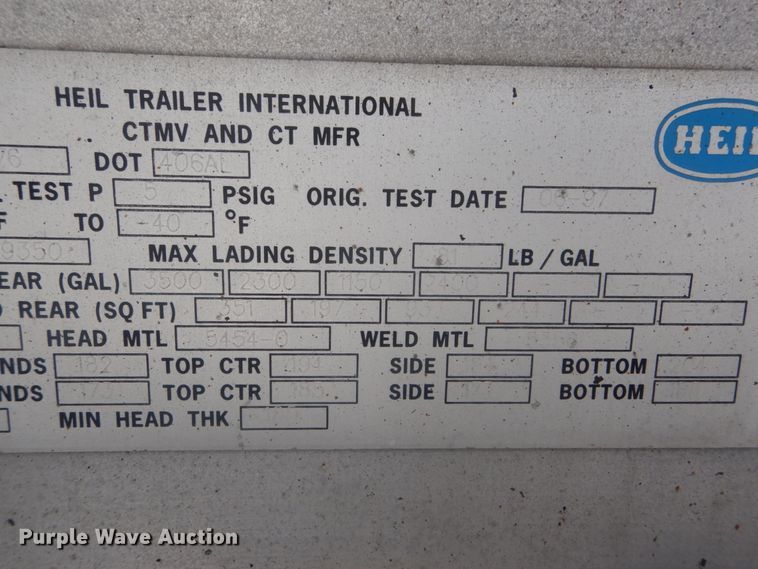 image for item JG9108 1997 Heil  tank trailer