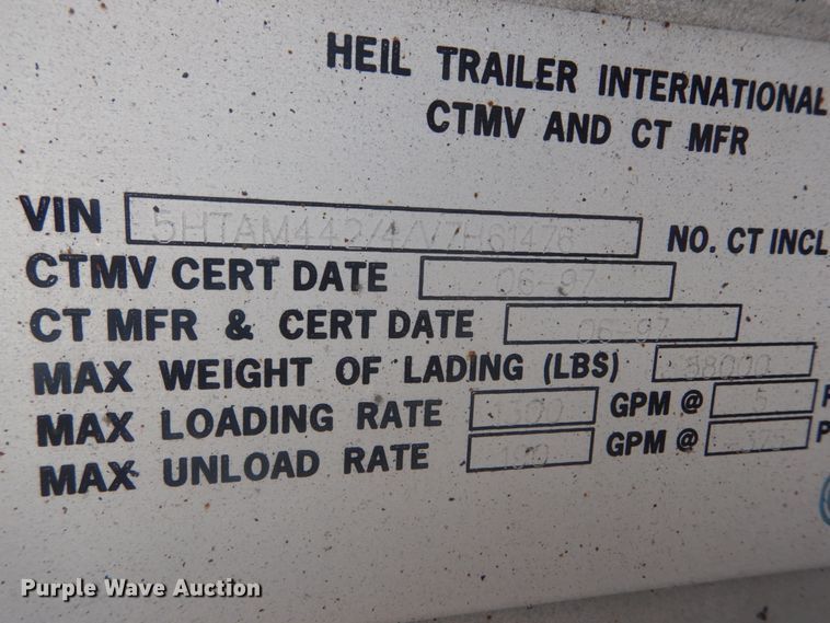 image for item JG9108 1997 Heil  tank trailer