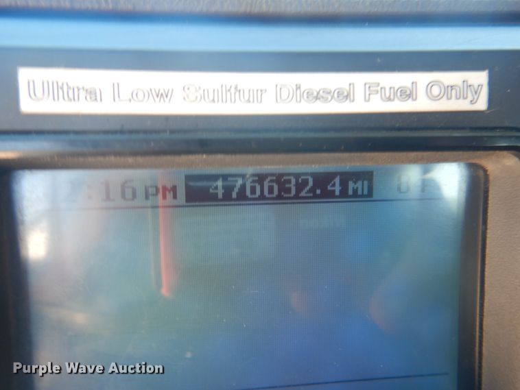 image for item JG9123 2010 Mack CHU613  semi truck