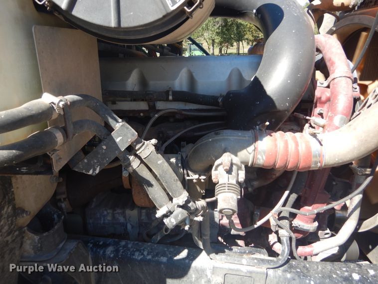 image for item JG9123 2010 Mack CHU613  semi truck