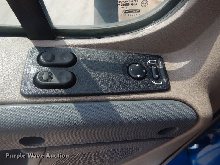 image for item JI9469 2012 Freightliner Cascadia 125  semi truck