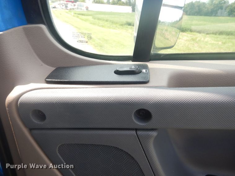 image for item JI9469 2012 Freightliner Cascadia 125  semi truck