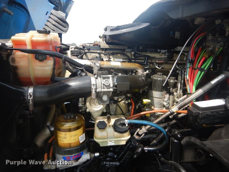 image for item JI9469 2012 Freightliner Cascadia 125  semi truck