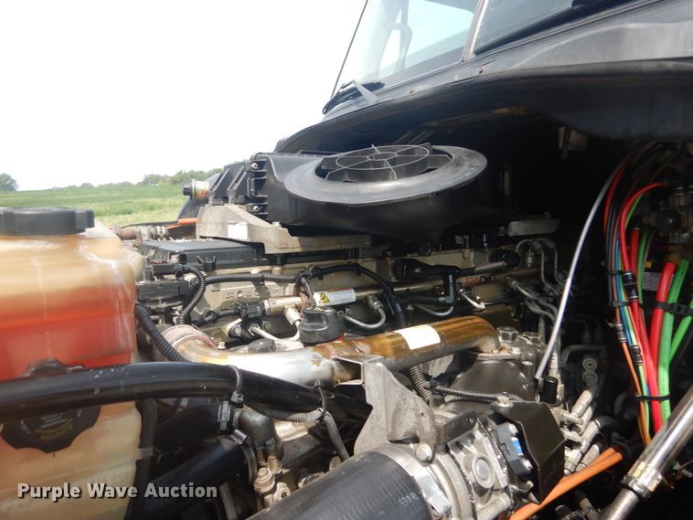 image for item JI9469 2012 Freightliner Cascadia 125  semi truck