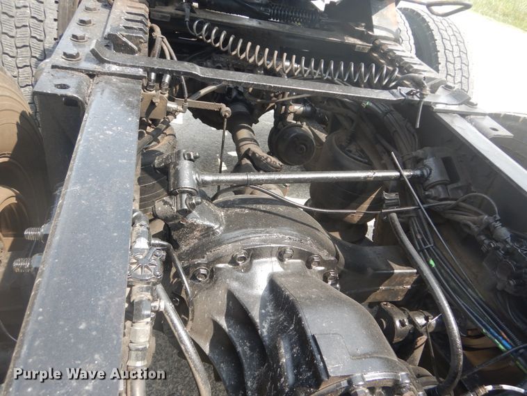 image for item JI9469 2012 Freightliner Cascadia 125  semi truck