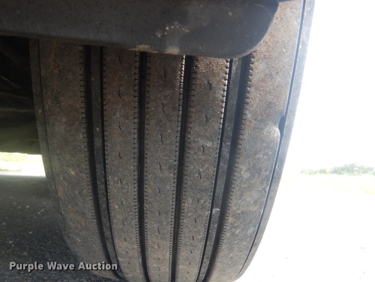 image for item JI9469 2012 Freightliner Cascadia 125  semi truck