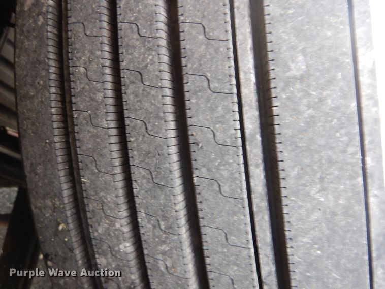 image for item JI9469 2012 Freightliner Cascadia 125  semi truck