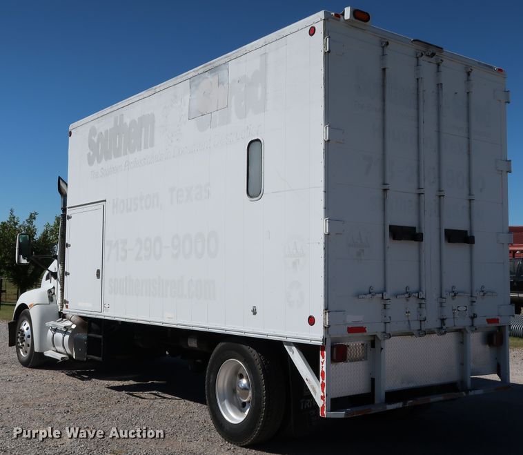 image for item JP9389 2008 Kenworth T370  paper shredder truck