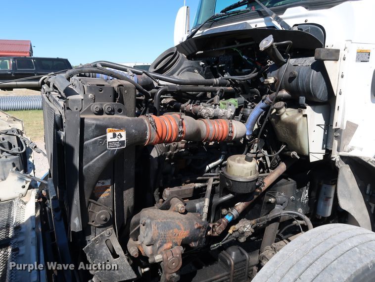 image for item JP9389 2008 Kenworth T370  paper shredder truck