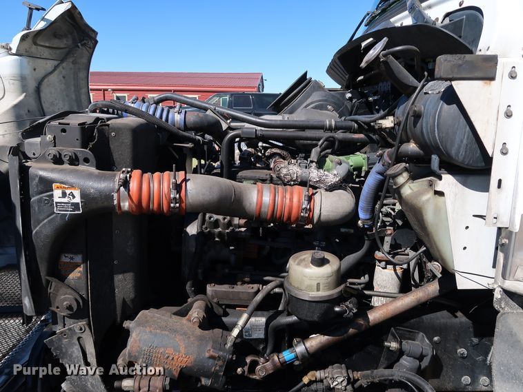 image for item JP9389 2008 Kenworth T370  paper shredder truck