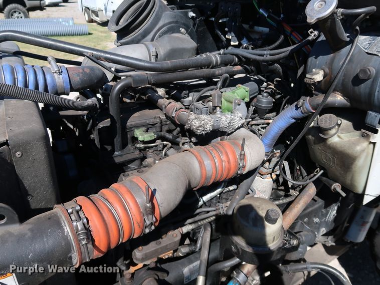 image for item JP9389 2008 Kenworth T370  paper shredder truck