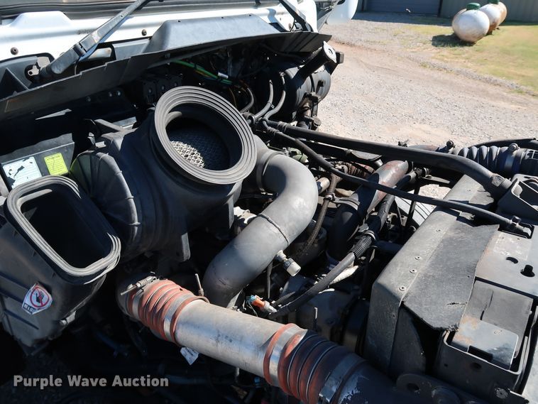 image for item JP9389 2008 Kenworth T370  paper shredder truck