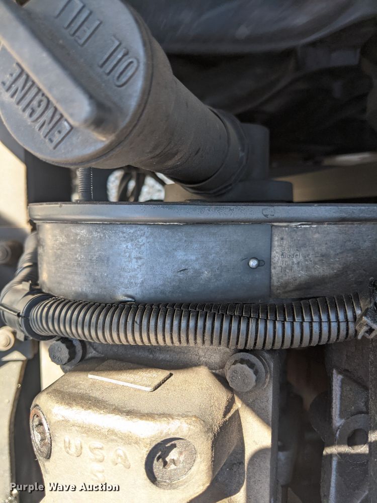 image for item JP9389 2008 Kenworth T370  paper shredder truck