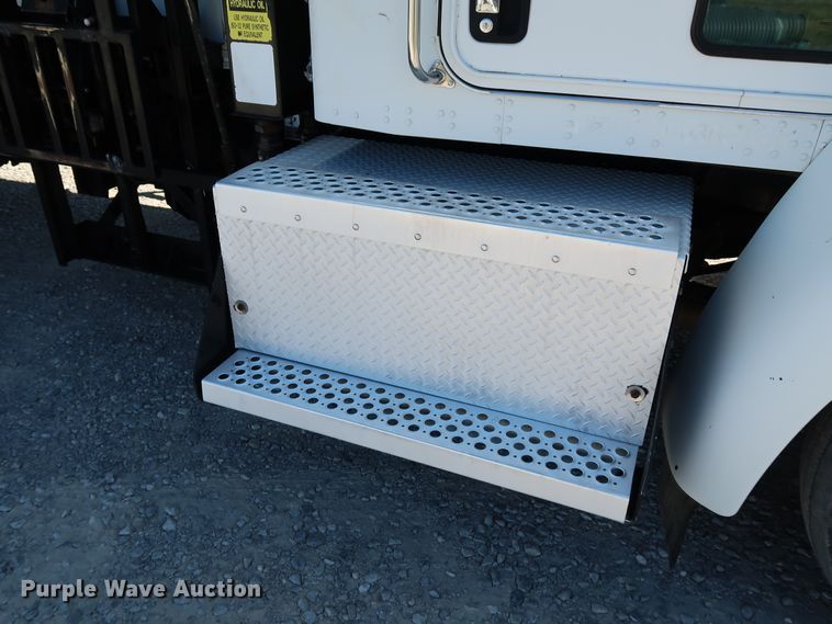 image for item JP9389 2008 Kenworth T370  paper shredder truck