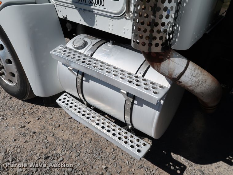 image for item JP9389 2008 Kenworth T370  paper shredder truck