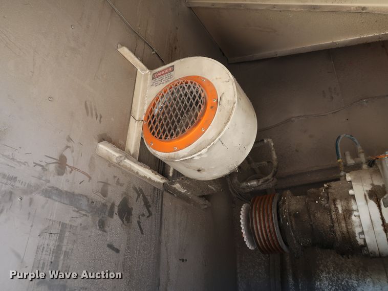 image for item JP9389 2008 Kenworth T370  paper shredder truck