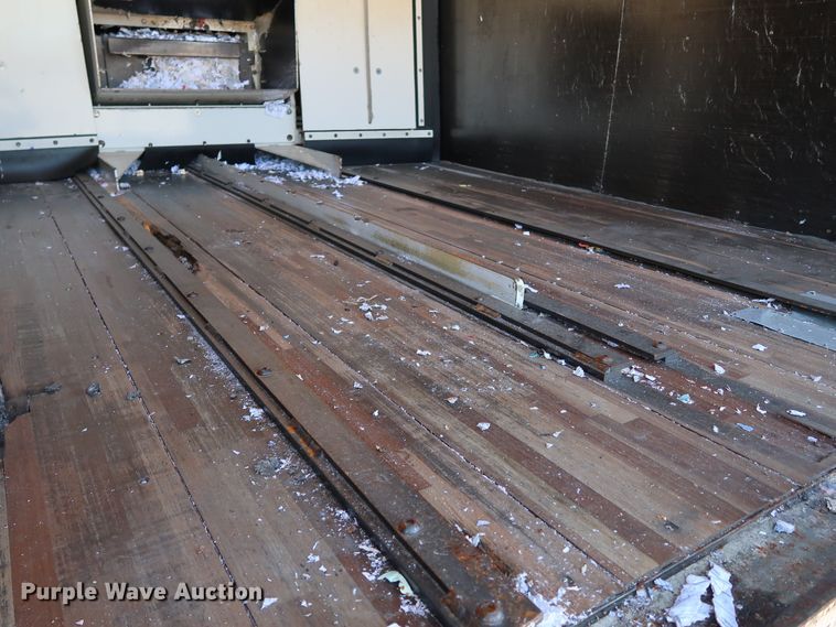 image for item JP9389 2008 Kenworth T370  paper shredder truck