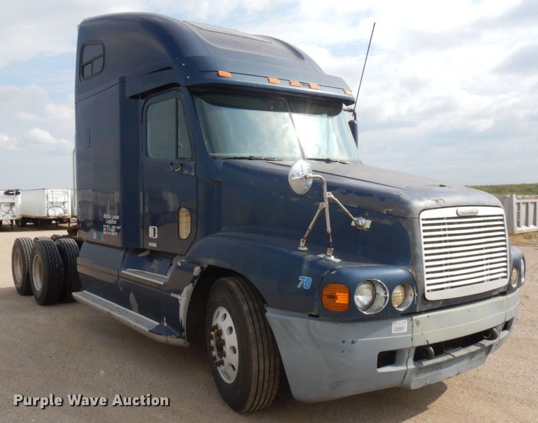 image for item JQ9318 1998 Freightliner FLC120  semi truck