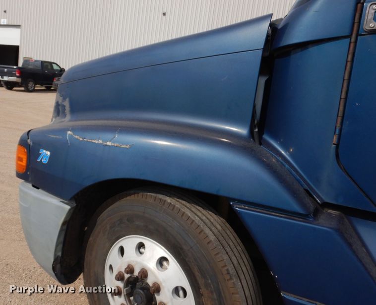 image for item JQ9318 1998 Freightliner FLC120  semi truck