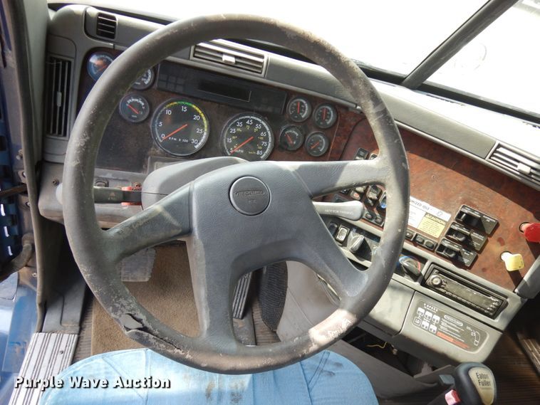 image for item JQ9318 1998 Freightliner FLC120  semi truck