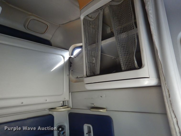 image for item JQ9318 1998 Freightliner FLC120  semi truck