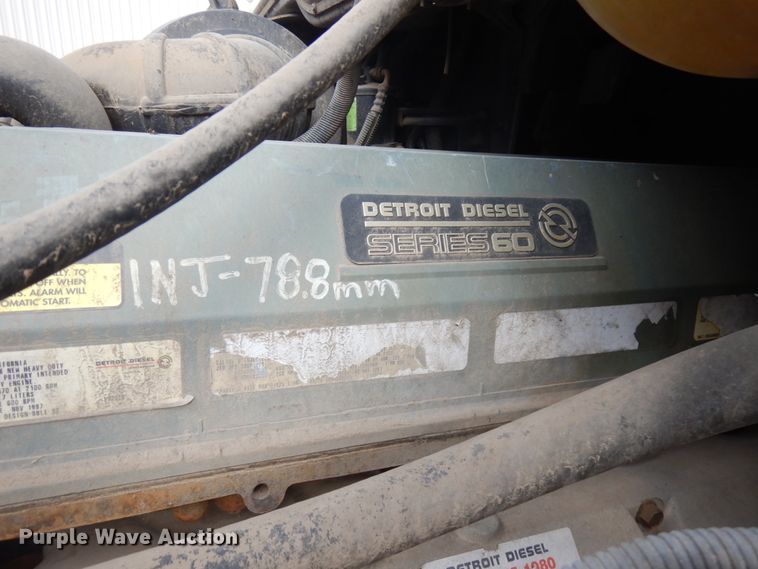 image for item JQ9318 1998 Freightliner FLC120  semi truck