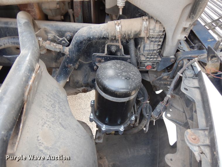 image for item JQ9318 1998 Freightliner FLC120  semi truck