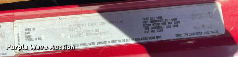 image for item JQ9564 1993 Freightliner FLD120  semi truck