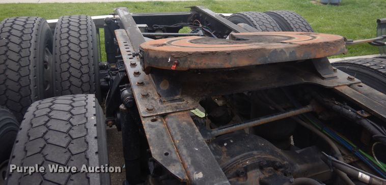 image for item JZ9839 2018 Freightliner Cascadia 125  semi truck