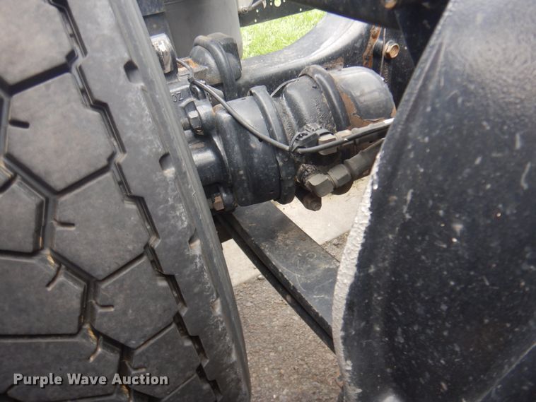 image for item JZ9839 2018 Freightliner Cascadia 125  semi truck