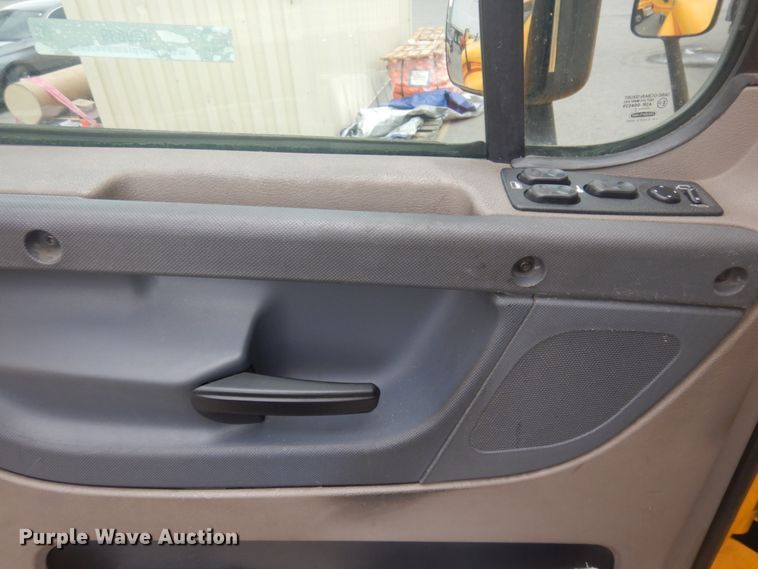 image for item JZ9839 2018 Freightliner Cascadia 125  semi truck