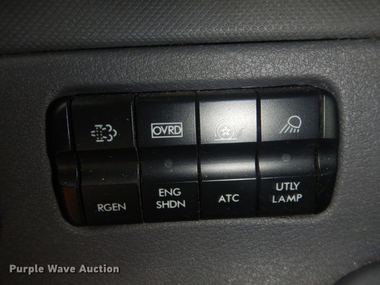 image for item JZ9839 2018 Freightliner Cascadia 125  semi truck