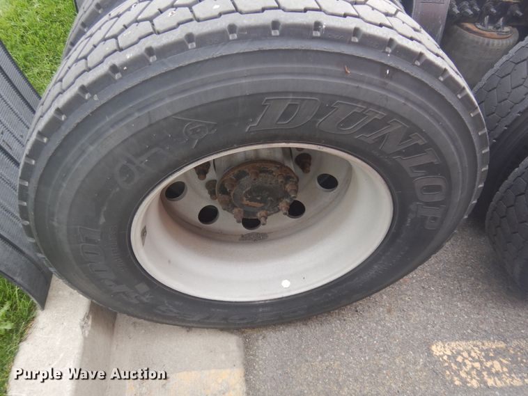 image for item JZ9839 2018 Freightliner Cascadia 125  semi truck