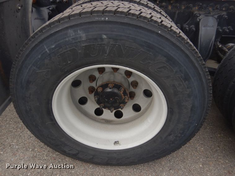 image for item JZ9839 2018 Freightliner Cascadia 125  semi truck