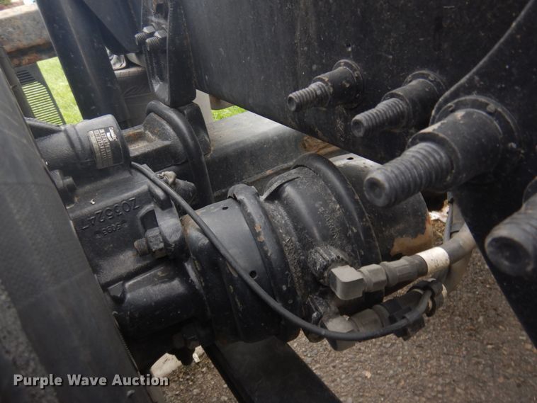 image for item JZ9840 2016 Freightliner Cascadia 125  semi truck