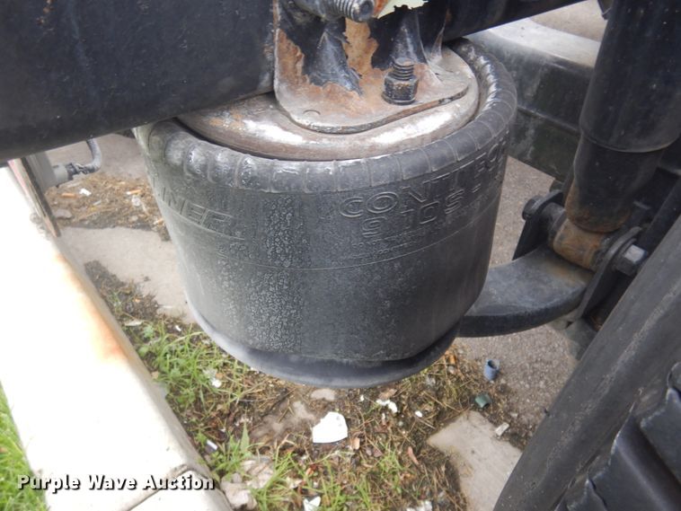 image for item JZ9840 2016 Freightliner Cascadia 125  semi truck