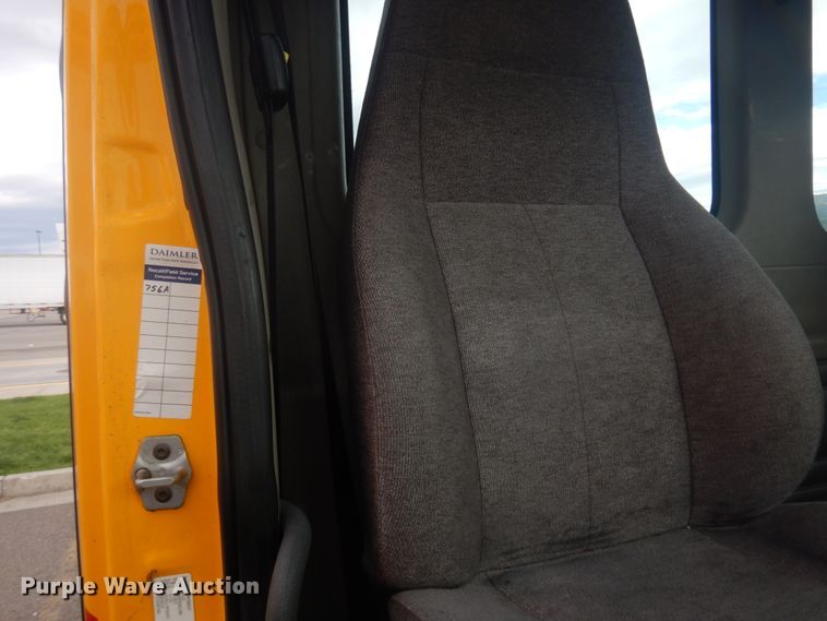 image for item JZ9840 2016 Freightliner Cascadia 125  semi truck