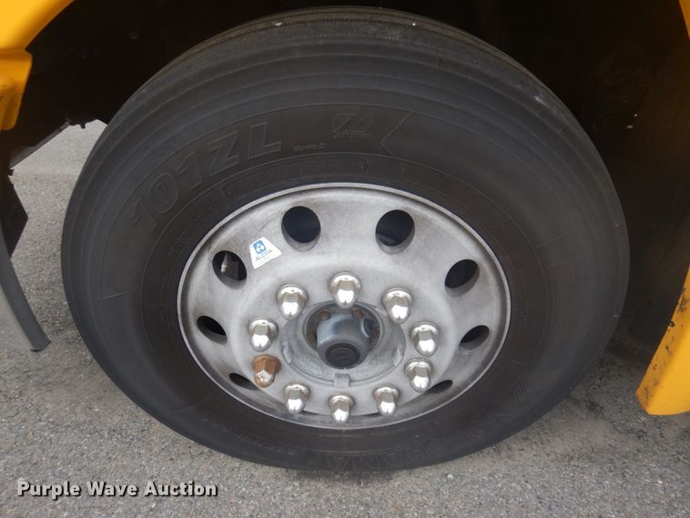 image for item JZ9840 2016 Freightliner Cascadia 125  semi truck