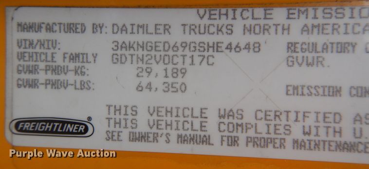 image for item JZ9840 2016 Freightliner Cascadia 125  semi truck