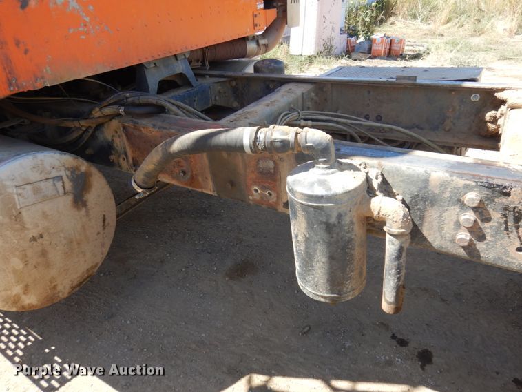 image for item JZ9846 1992 International 9300  truck cab and chassis