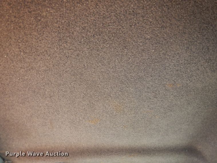 image for item JZ9846 1992 International 9300  truck cab and chassis