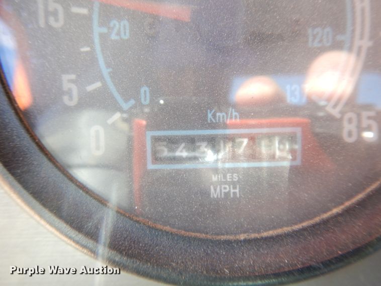 image for item JZ9846 1992 International 9300  truck cab and chassis