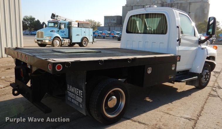 image for item KA9396 2006 Chevrolet C5500  flatbed truck