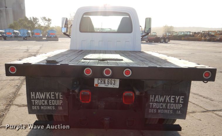 image for item KA9396 2006 Chevrolet C5500  flatbed truck