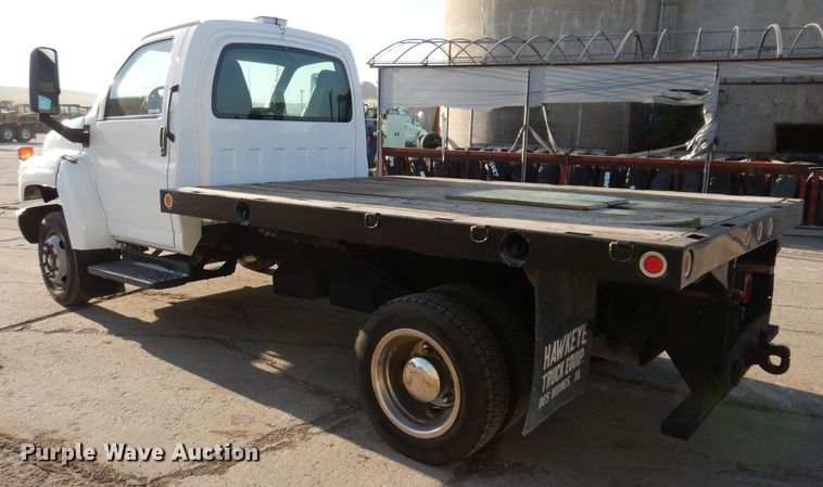image for item KA9396 2006 Chevrolet C5500  flatbed truck