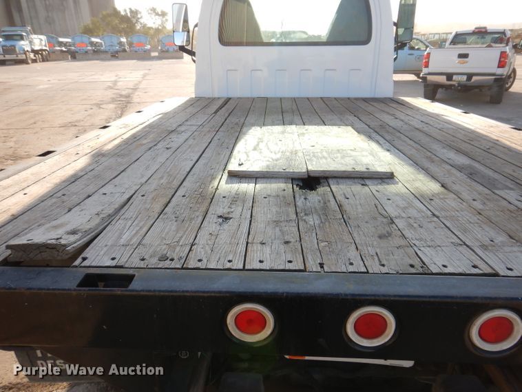 image for item KA9396 2006 Chevrolet C5500  flatbed truck