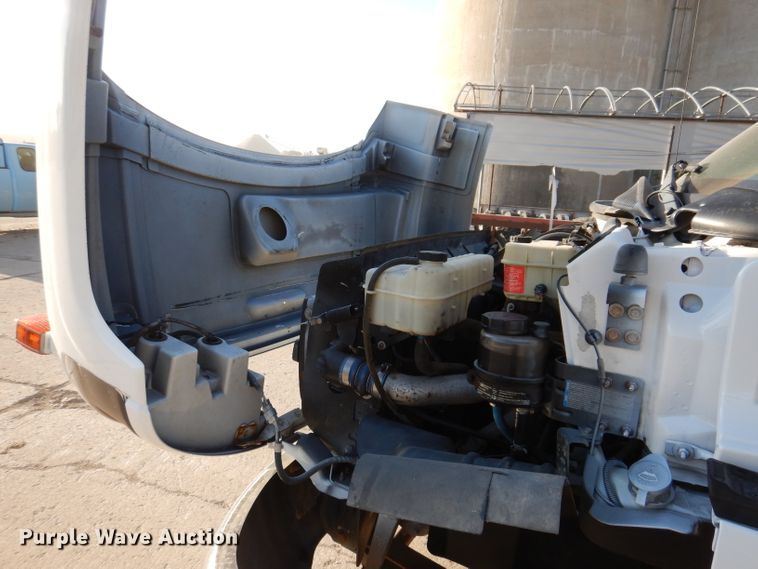 image for item KA9396 2006 Chevrolet C5500  flatbed truck