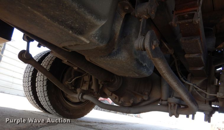 image for item KA9396 2006 Chevrolet C5500  flatbed truck