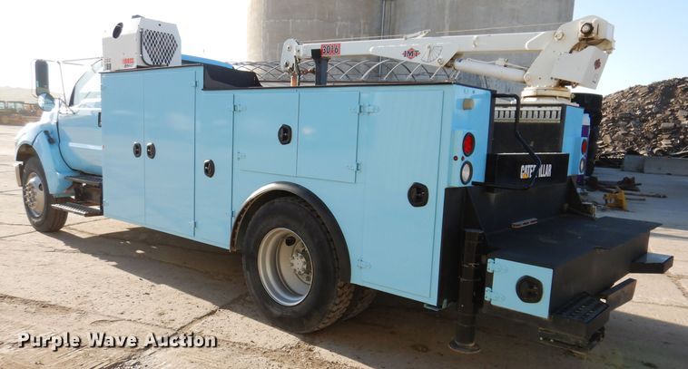 image for item KA9397 2006 Ford F750  utility / service truck